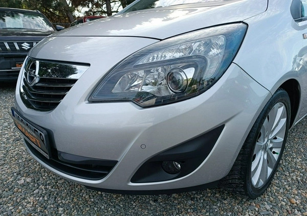 Opel Meriva cena 29900 przebieg: 117300, rok produkcji 2011 z Pasłęk małe 352